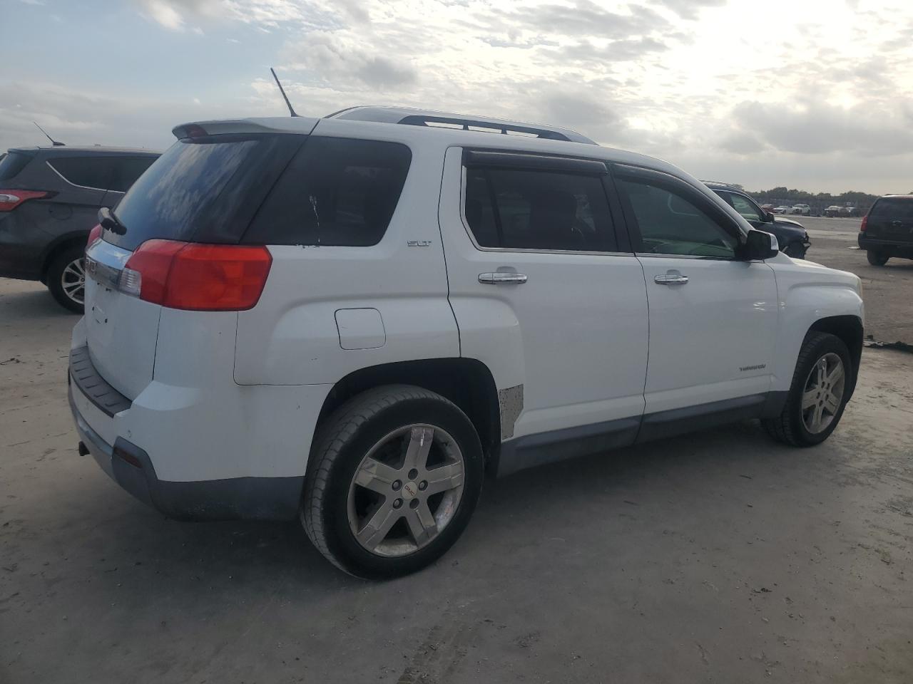 2013 GMC Terrain - Image 3