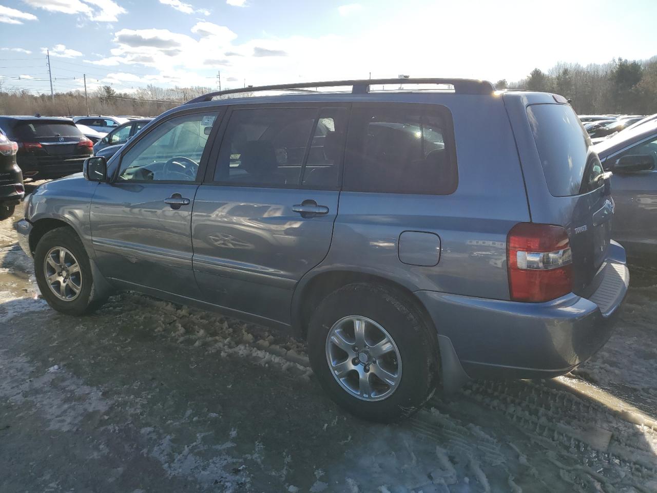 2004 Toyota Highlander - Image 2