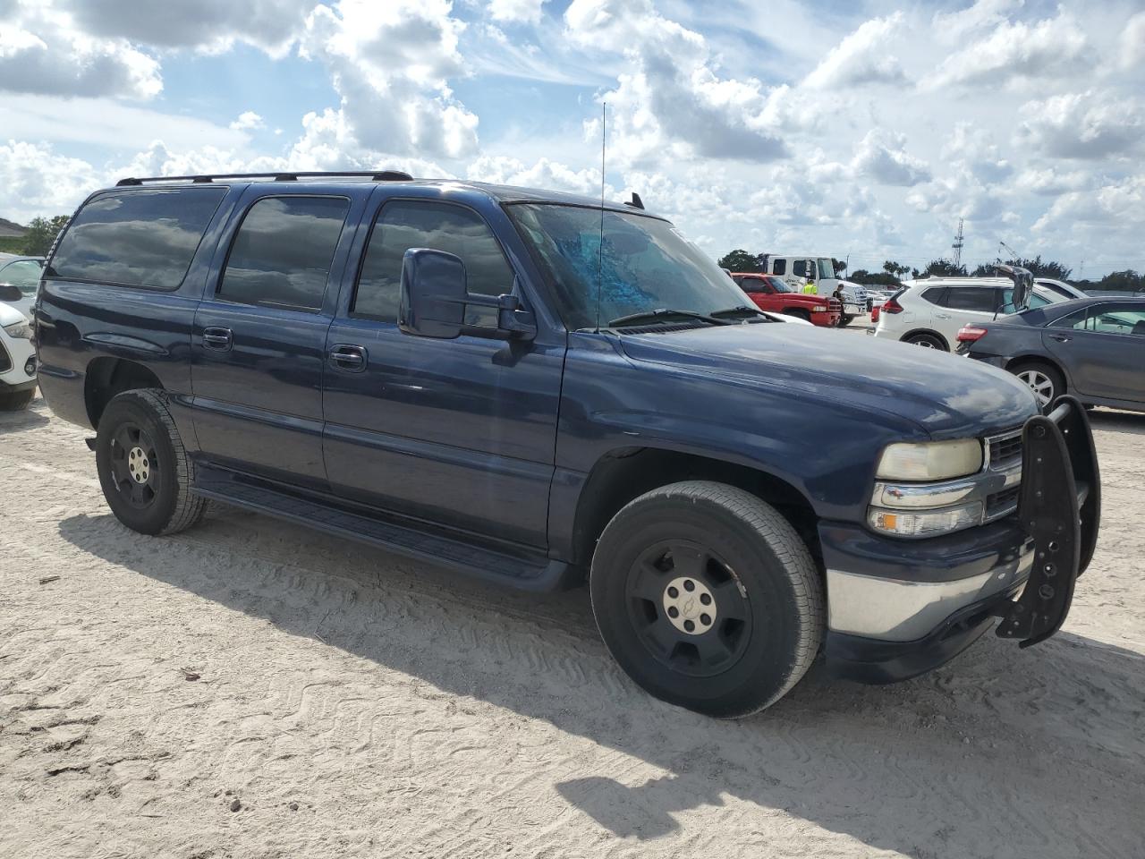 2006 Chevrolet Suburban - Image 4