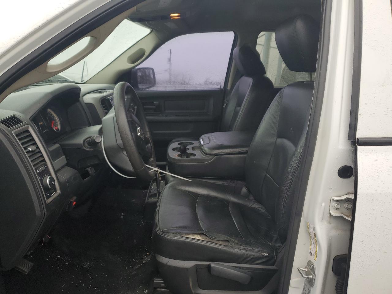 2016 RAM 1500 - Image 7