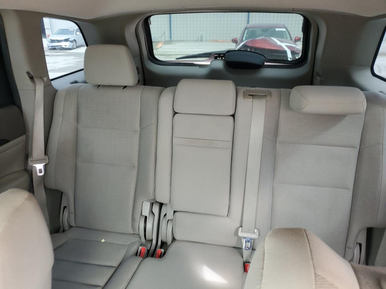 2012 Jeep Grand Cherokee - Image 10