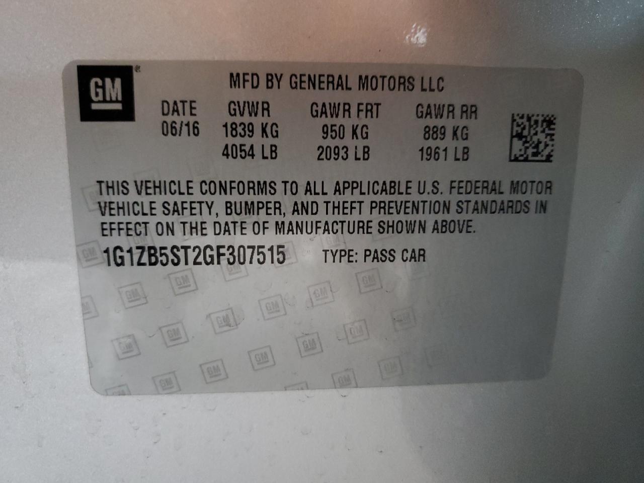 2016 Chevrolet Malibu - Image 12