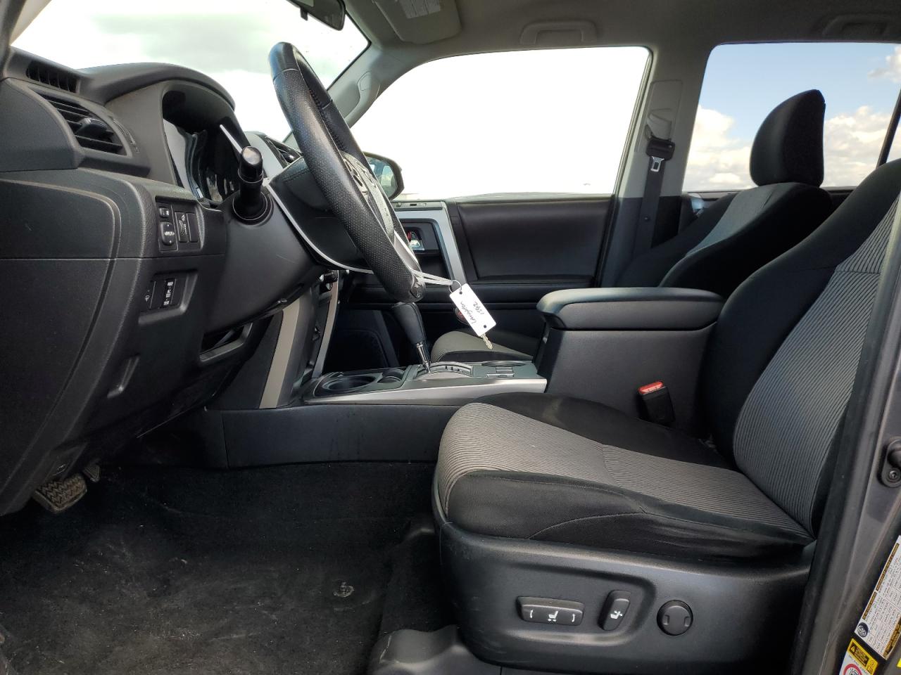 2015 Toyota 4Runner - Image 7