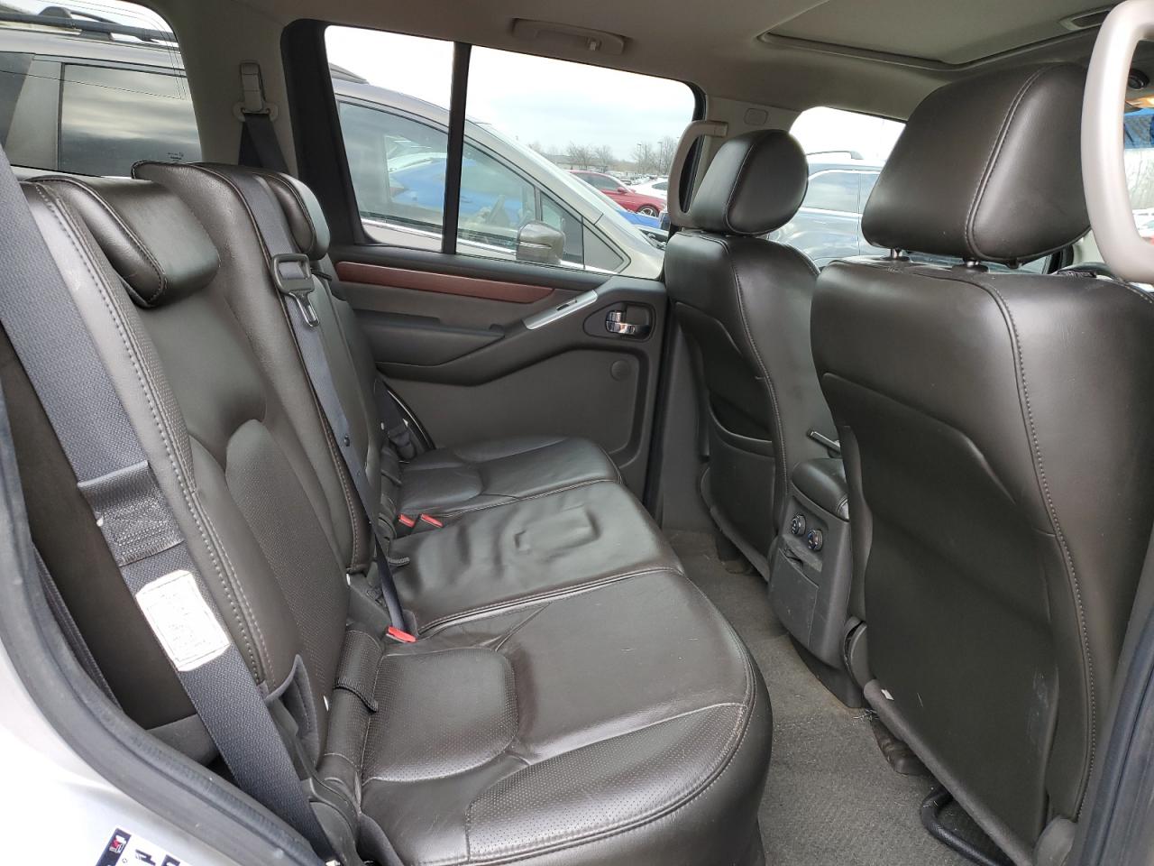 2008 Nissan Pathfinder - Image 11