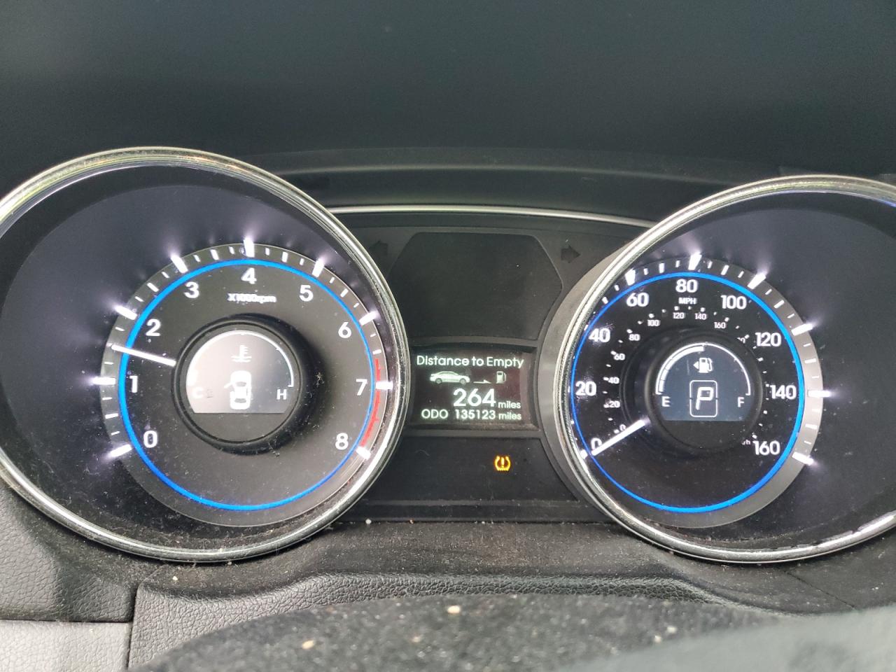 2014 Hyundai Sonata - Image 9