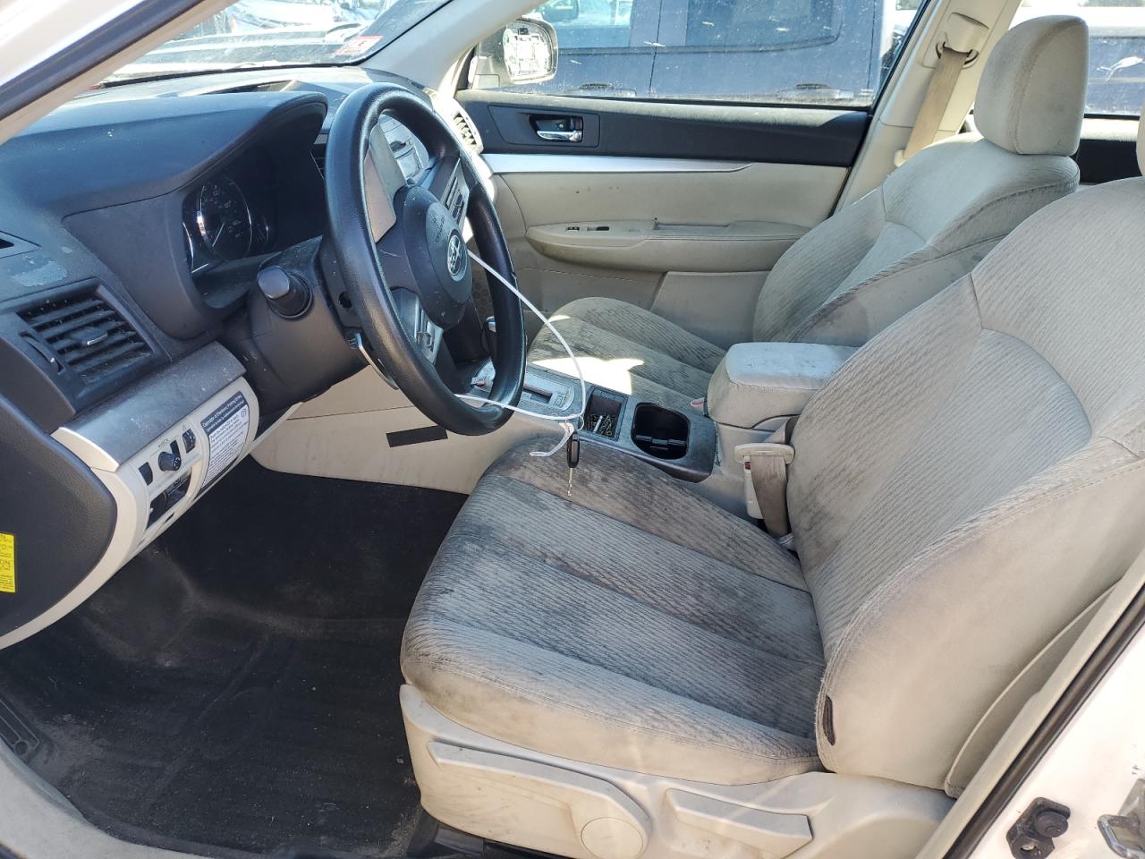 2011 Subaru Outback - Image 7