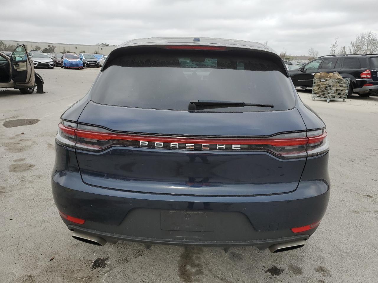 2019 Porsche Macan - Image 6