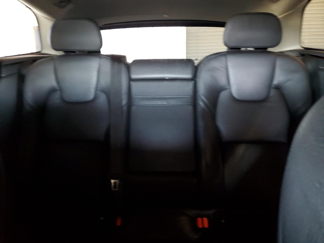 2021 Volvo XC60 - Image 10