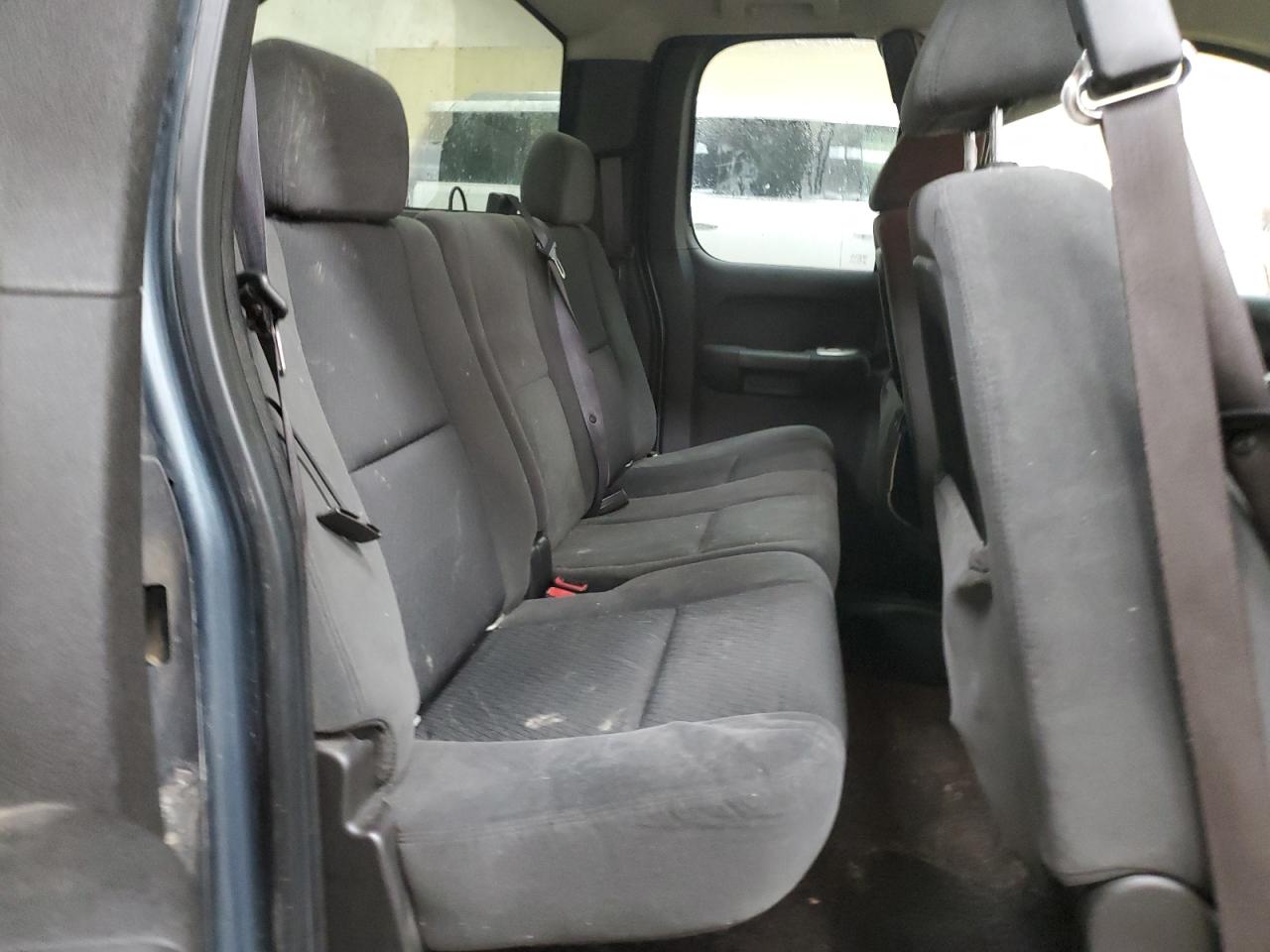 2009 Chevrolet Silverado - Image 10