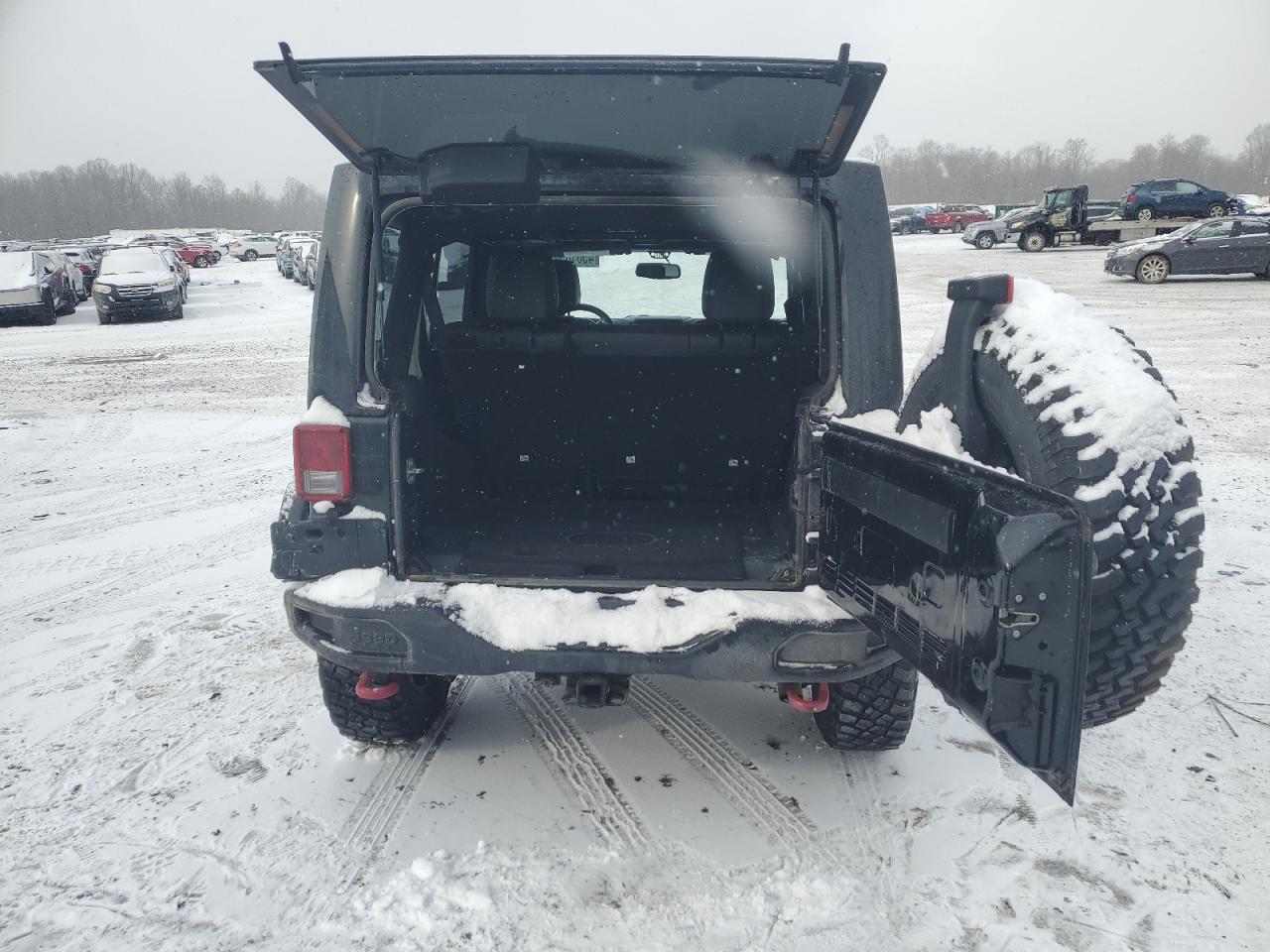 2016 Jeep Wrangler - Image 6