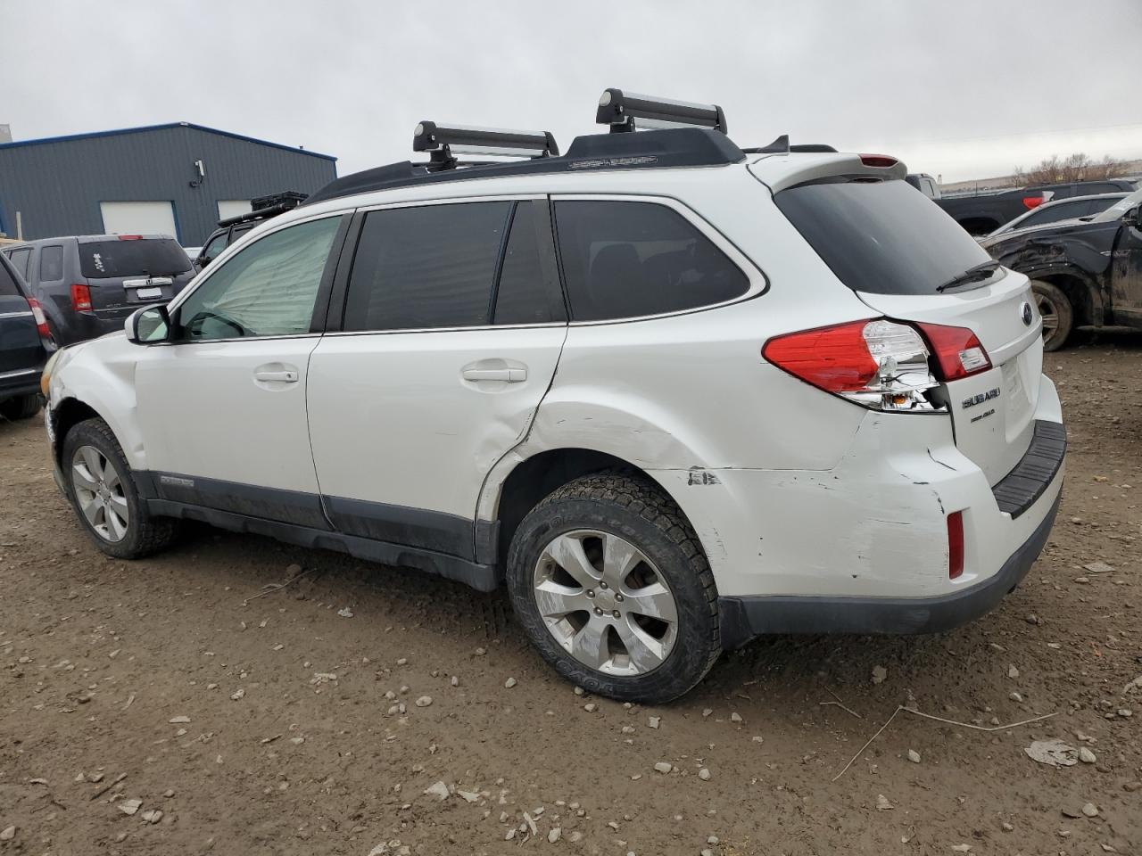 2011 Subaru Outback - Image 2