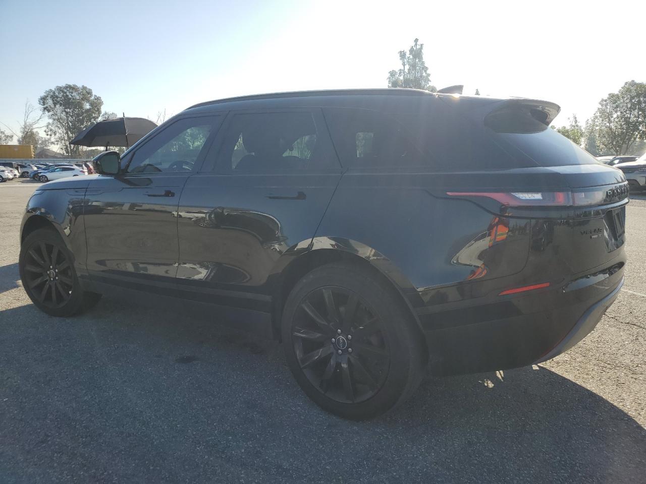 2019 Land Rover Range Rover - Image 2