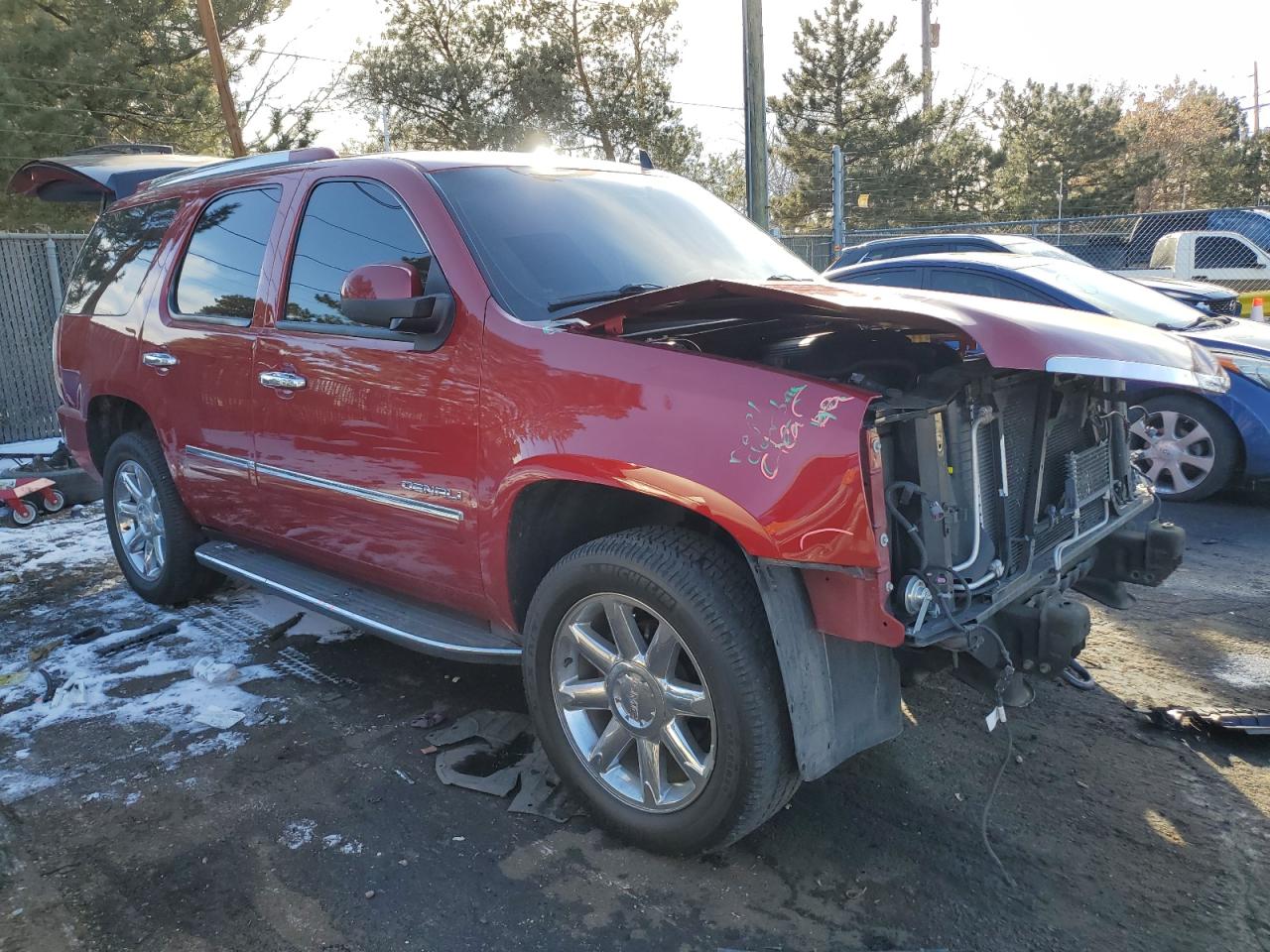 2013 GMC Yukon - Image 4