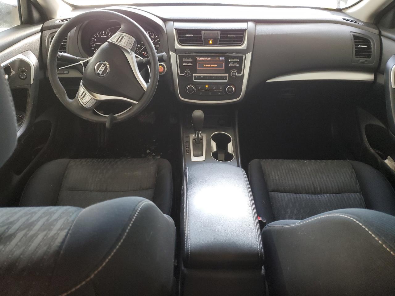 2017 Nissan Altima - Image 8