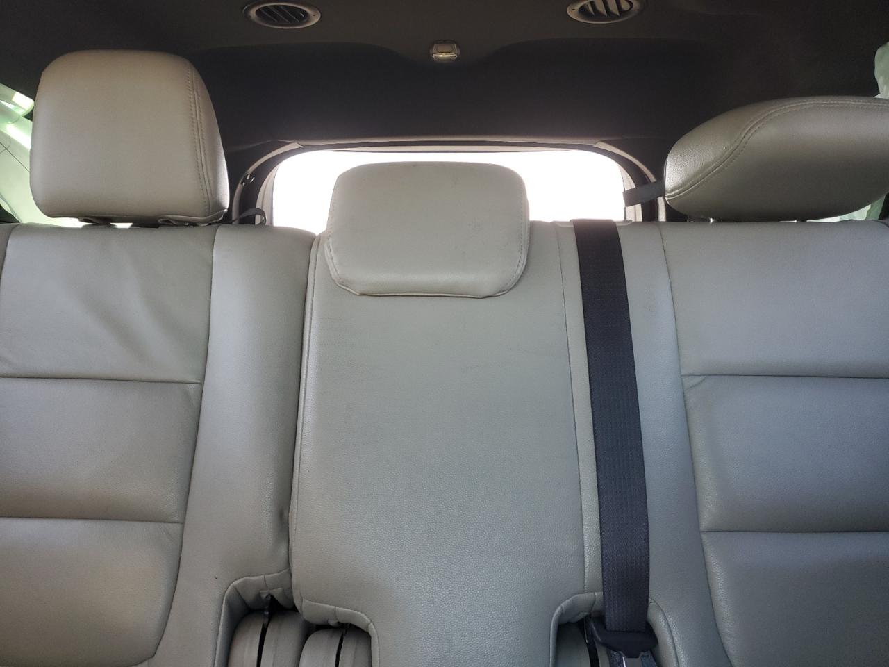 2014 Ford Explorer - Image 10