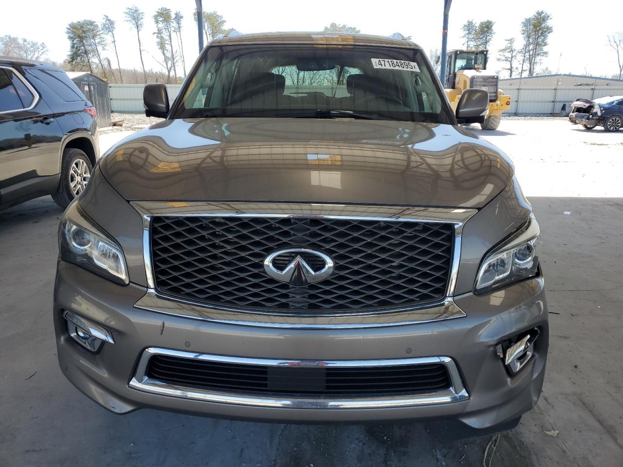 2016 Infiniti QX80 - Image 5