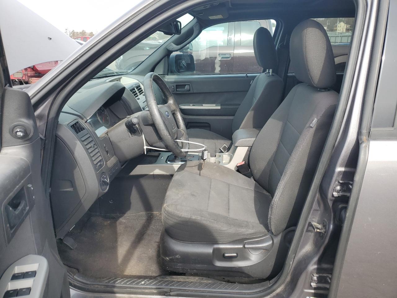 2010 Ford Escape - Image 7