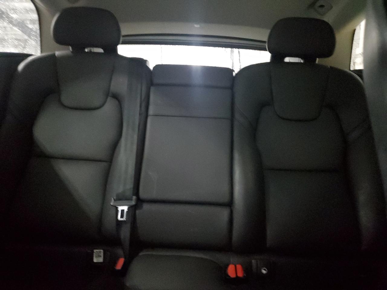 2018 Volvo XC60 - Image 10