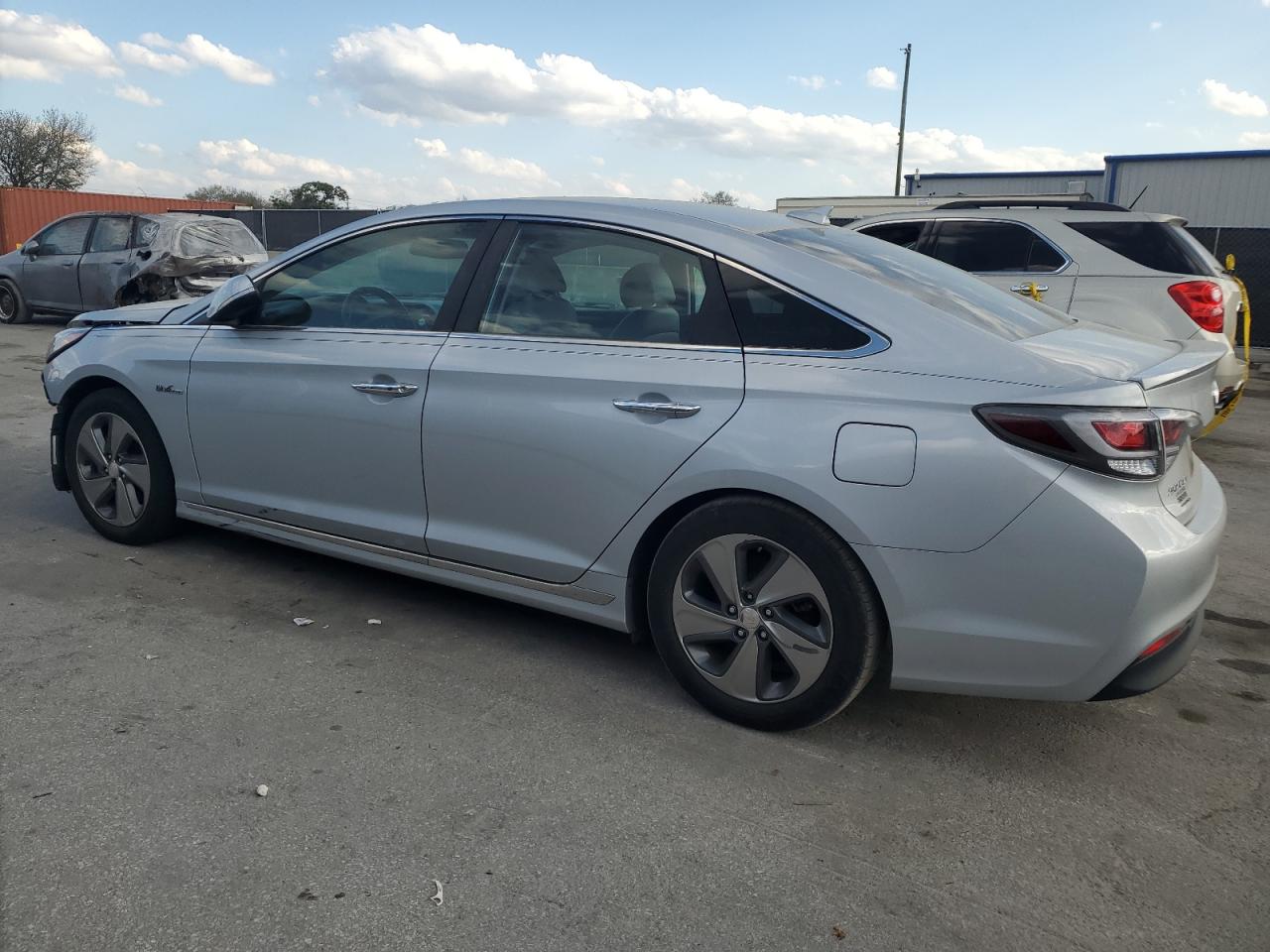 2017 Hyundai Sonata - Image 2