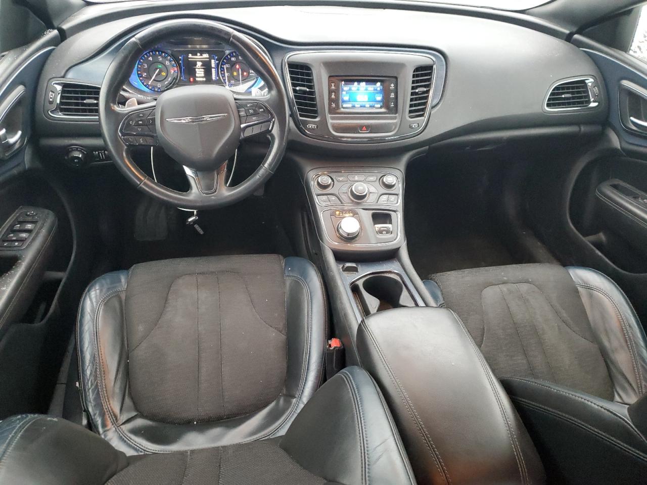 2015 Chrysler 200 - Image 8