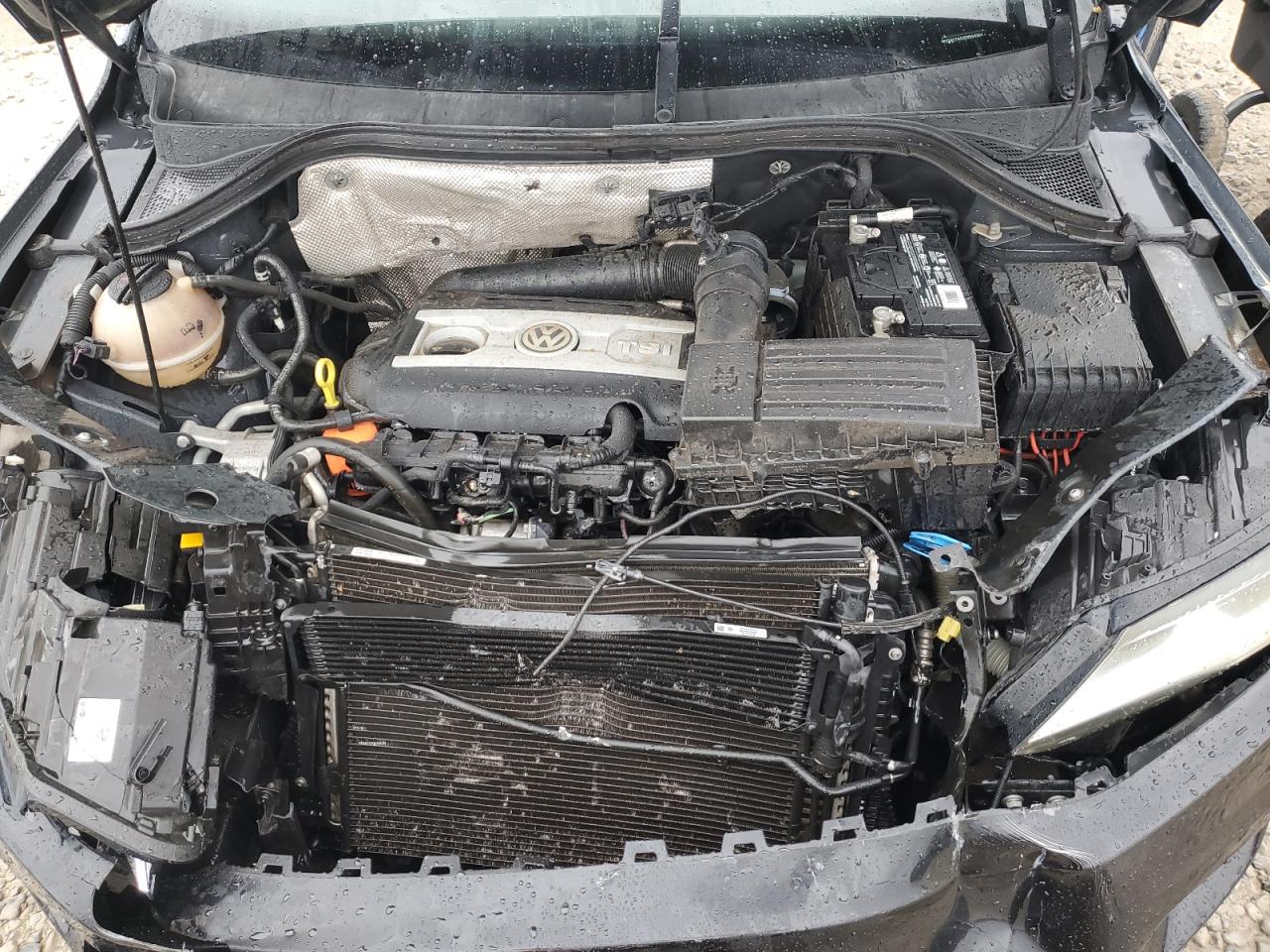 2015 Volkswagen Tiguan - Image 11