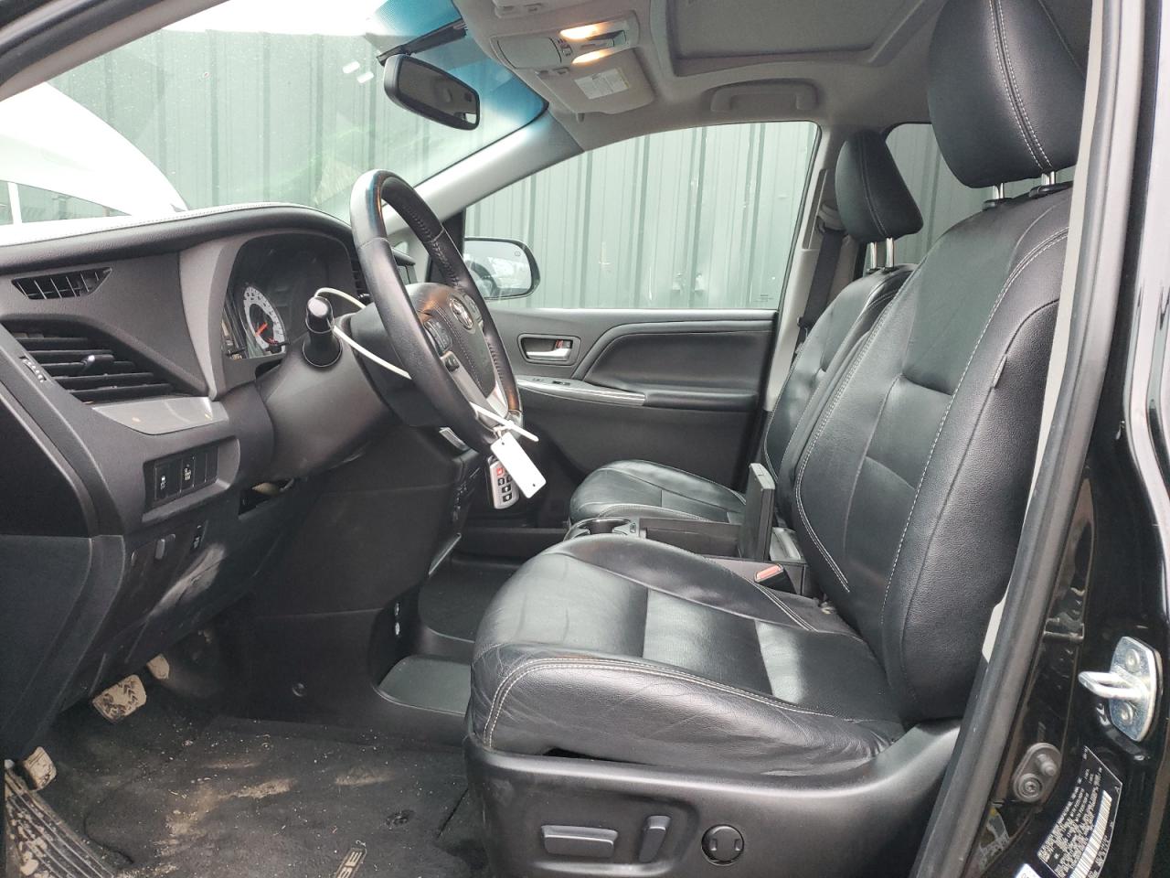 2015 Toyota Sienna - Image 7