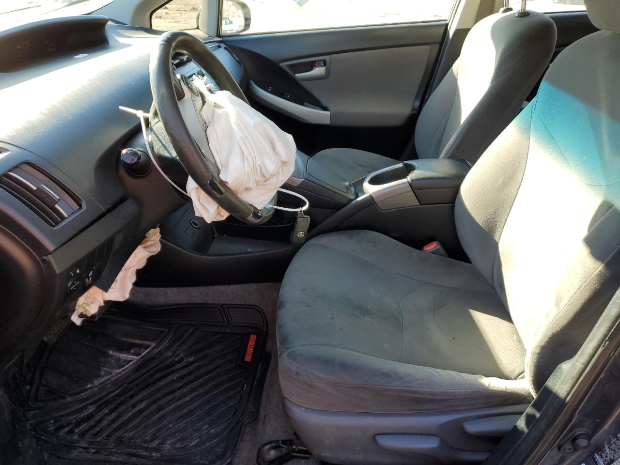 2014 Toyota Prius - Image 7