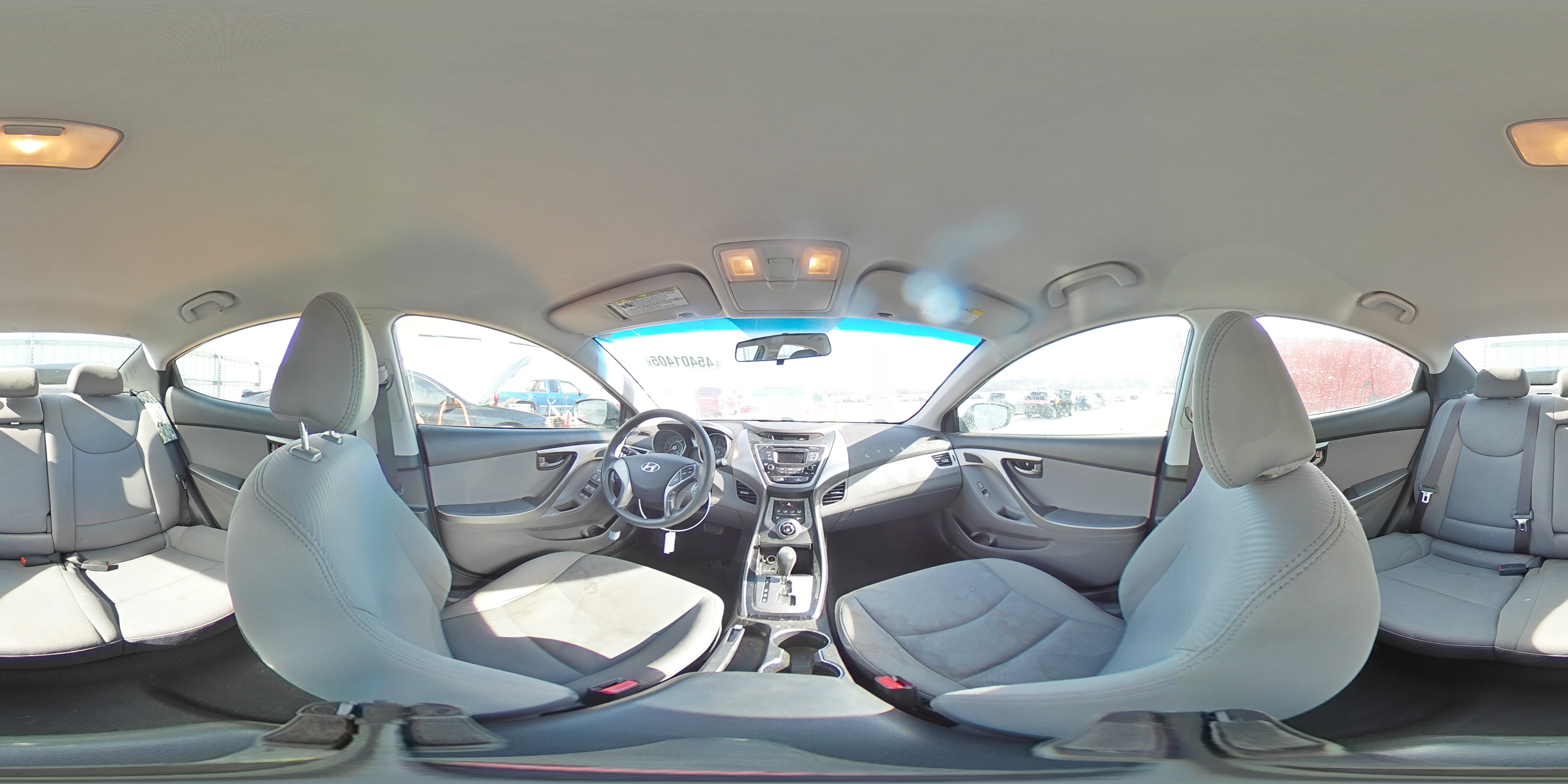 2013 Hyundai Elantra - Image 14