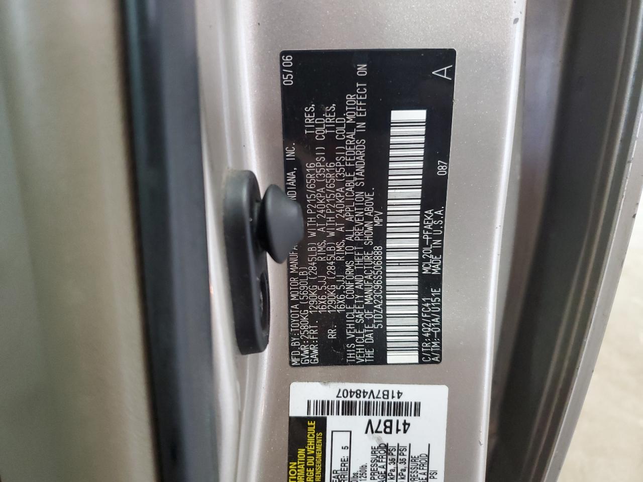 2006 Toyota Sienna - Image 13