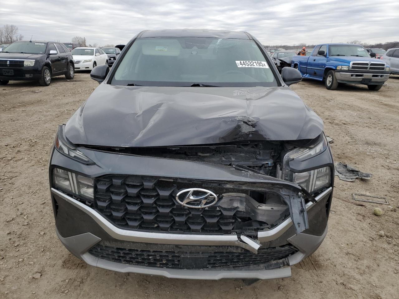 2021 Hyundai Santa Fe - Image 5