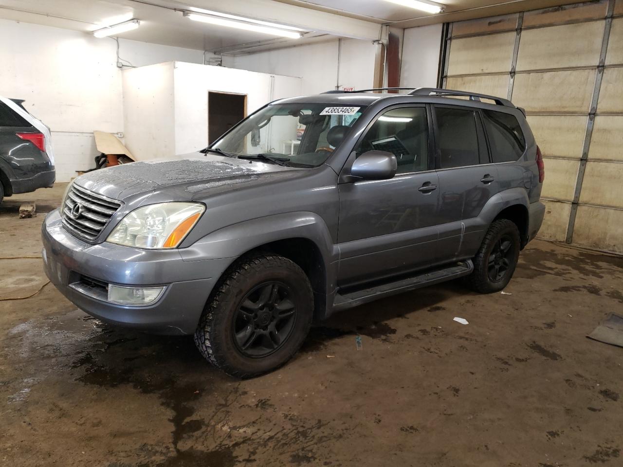 2004 Lexus GX - Image 1