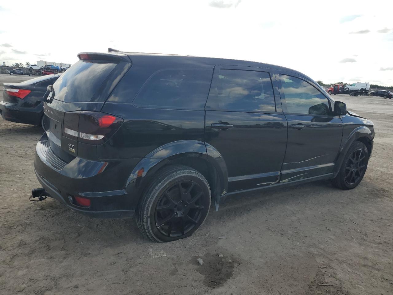 2018 Dodge Journey - Image 3