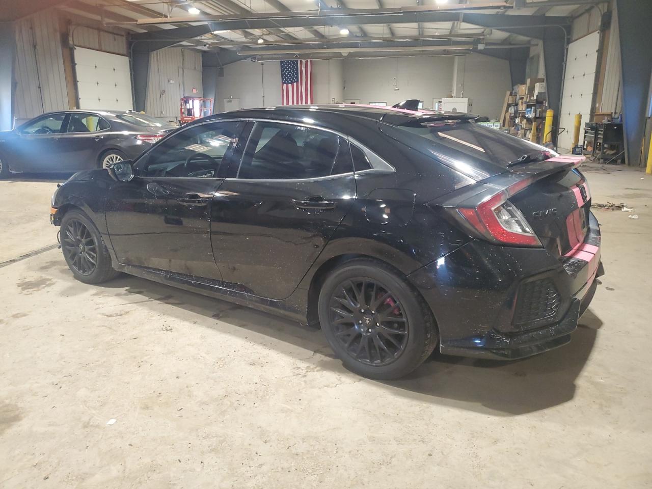 2019 Honda Civic - Image 2