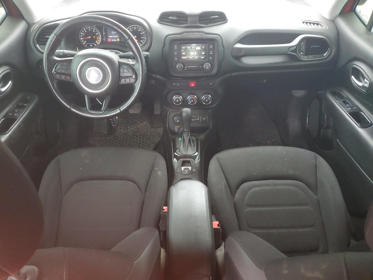 2017 Jeep Renegade - Image 8