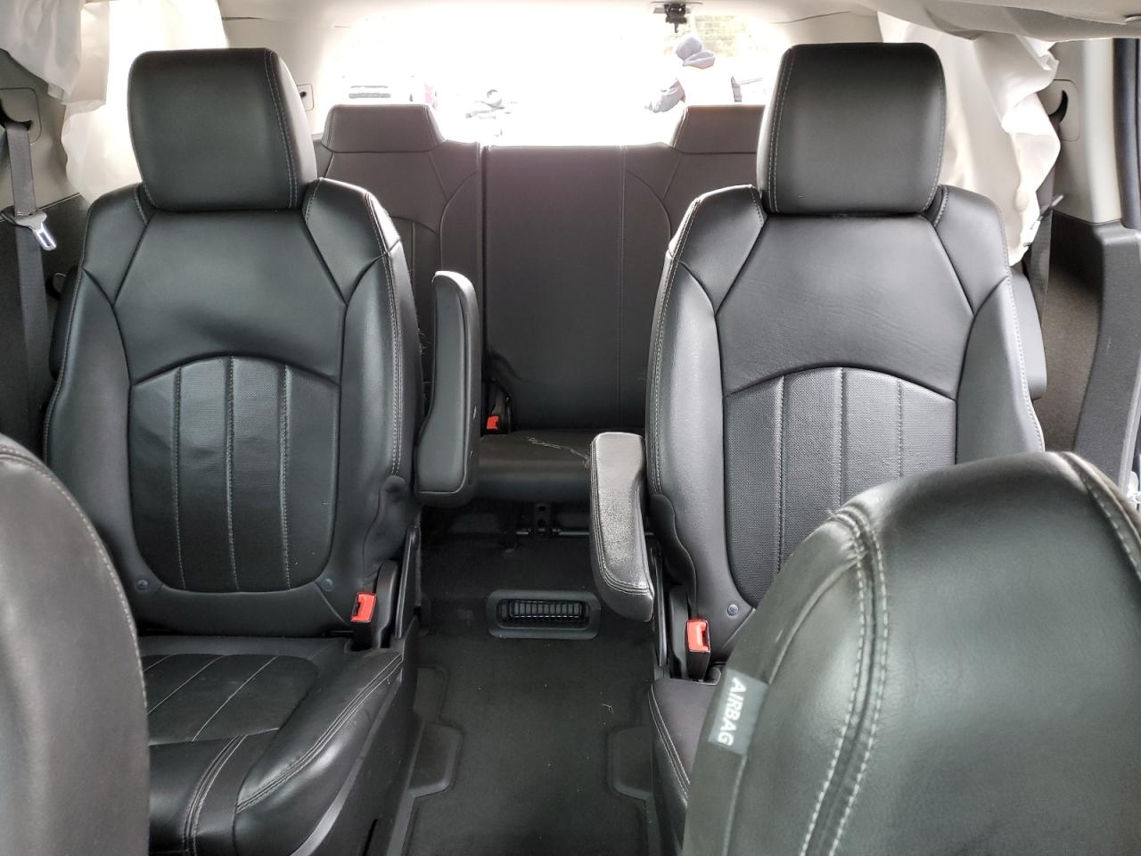 2015 GMC Acadia - Image 10