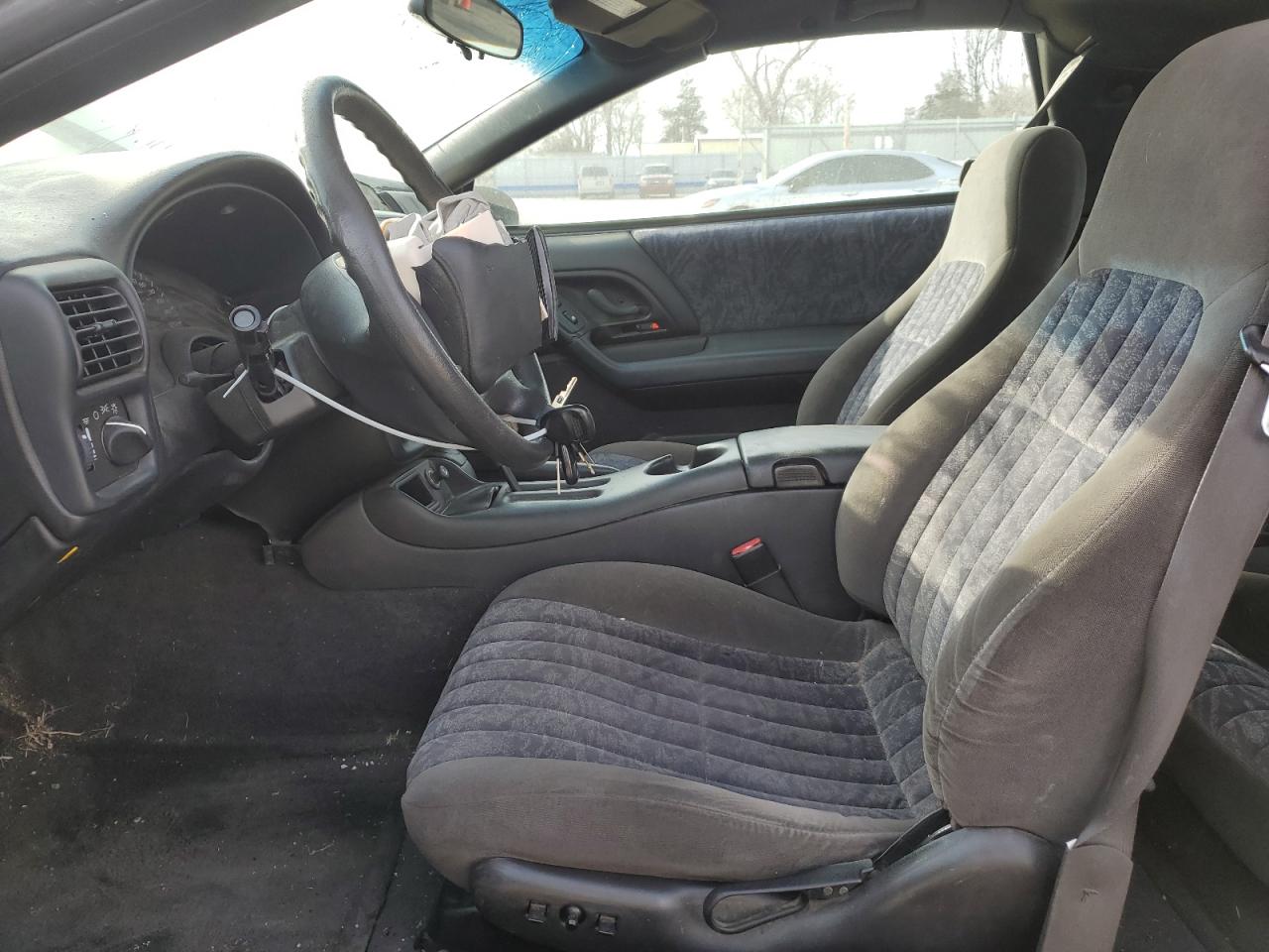 2002 Chevrolet Camaro - Image 7