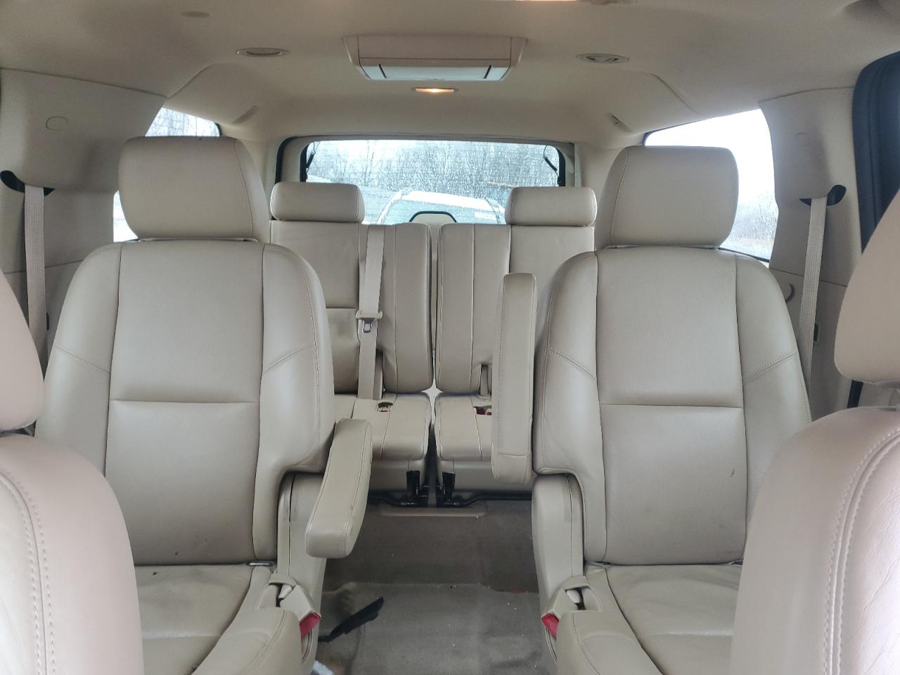2012 Cadillac Escalade - Image 10