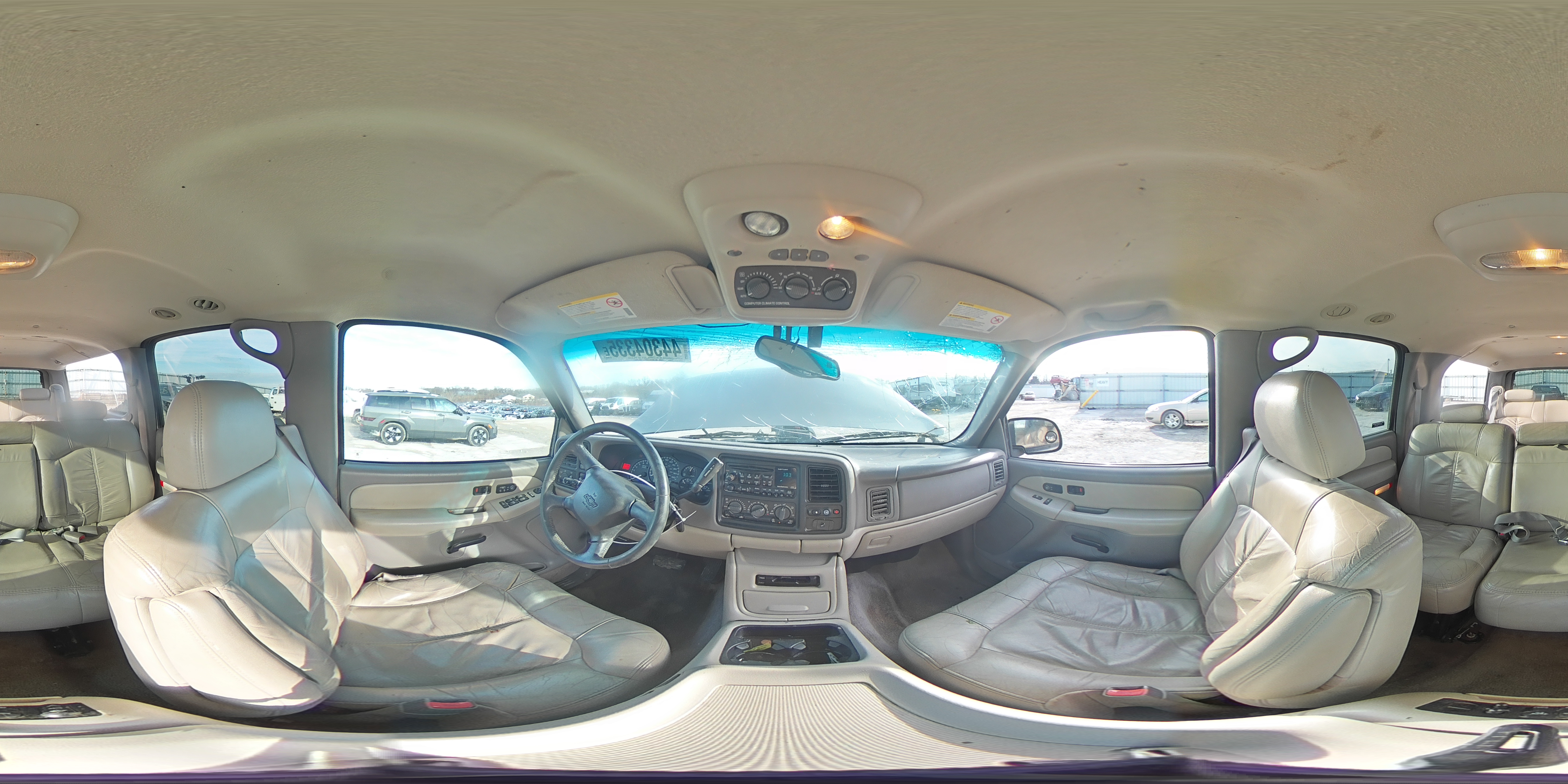 2002 Chevrolet Suburban - Image 13