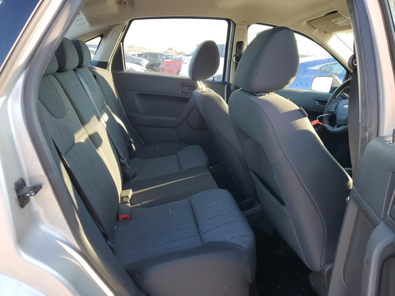 2009 Ford Focus - Image 10