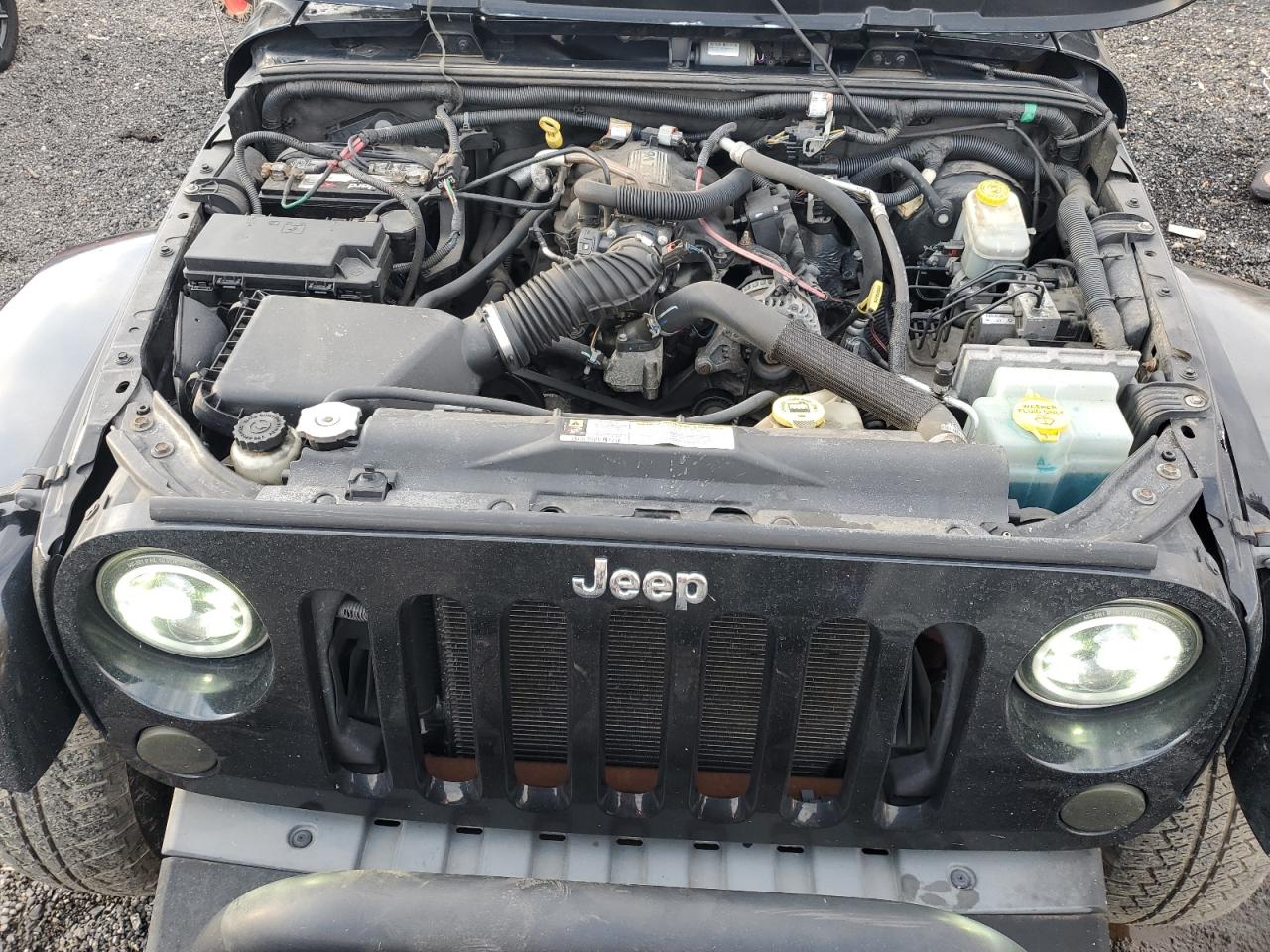 2008 Jeep Wrangler - Image 12
