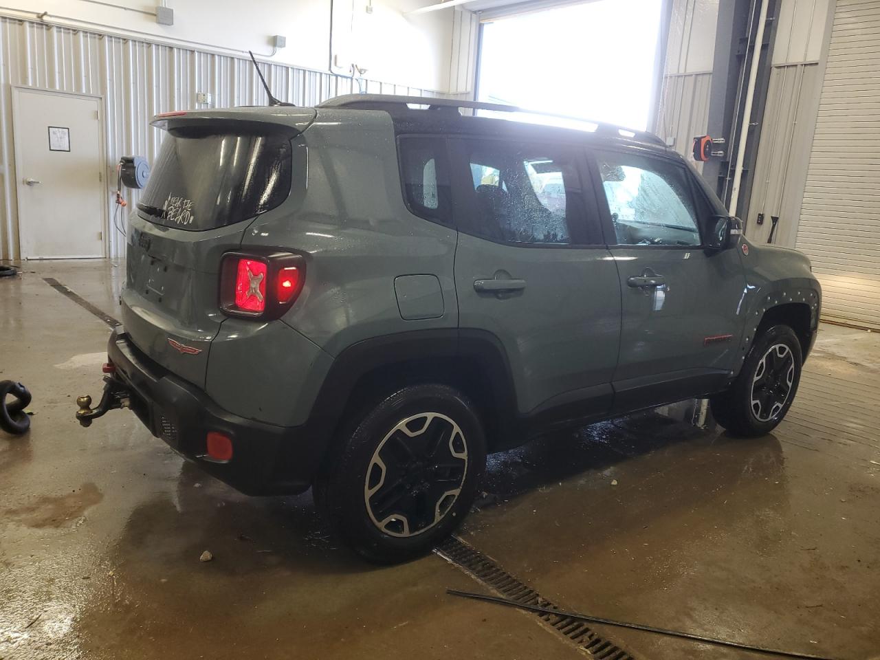 2015 Jeep Renegade - Image 3