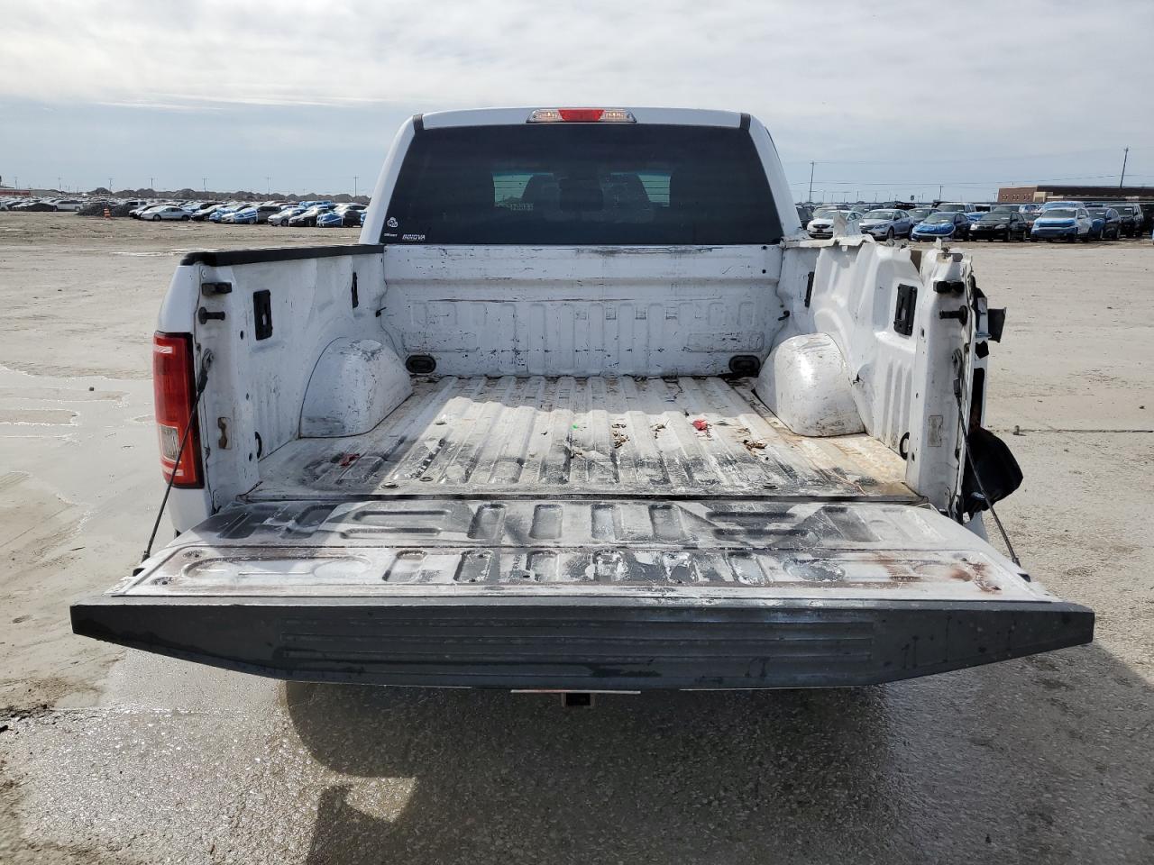 2015 Ford F-150 - Image 6