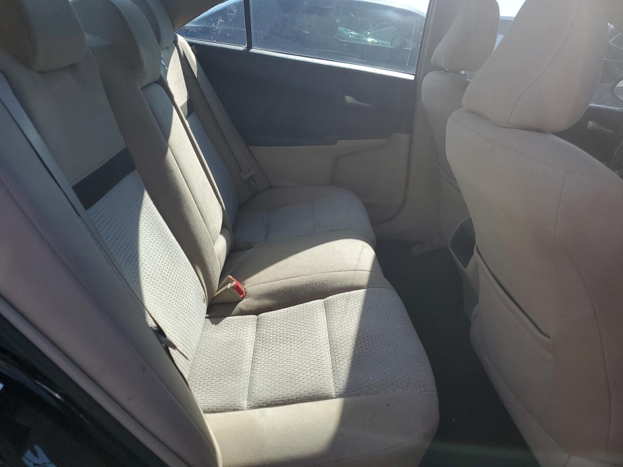 2012 Toyota Camry - Image 10