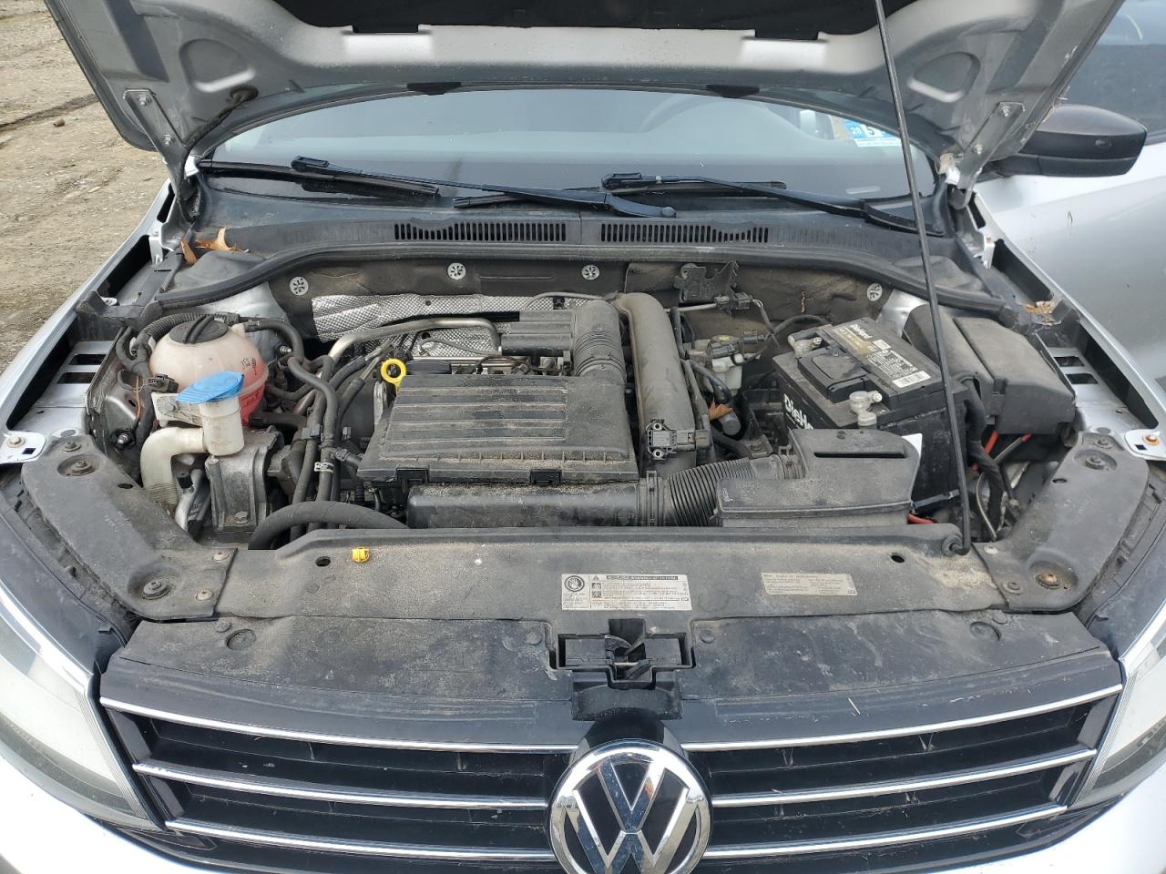 2016 Volkswagen Jetta - Image 11