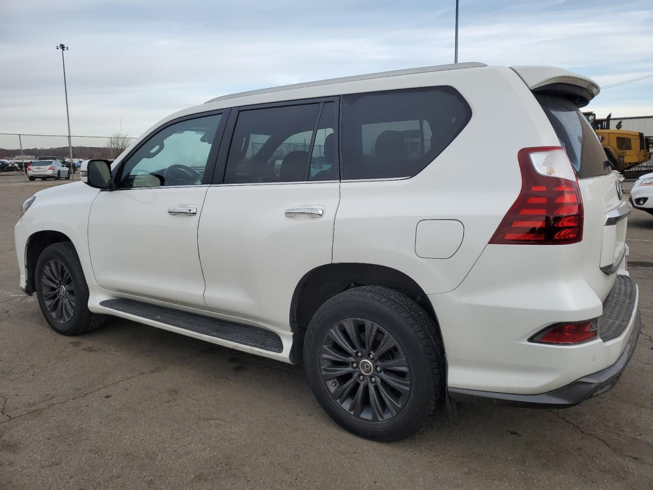 2021 Lexus GX - Image 2