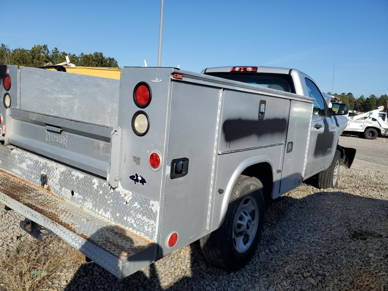 2015 Chevrolet Silverado - Image 3