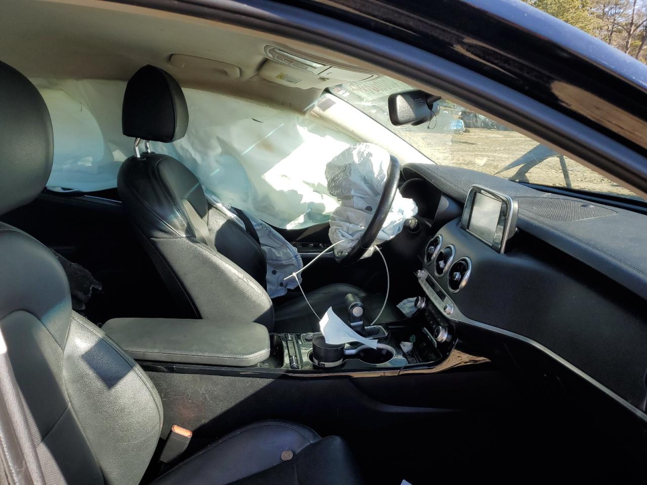 2018 Kia Stinger - Image 7