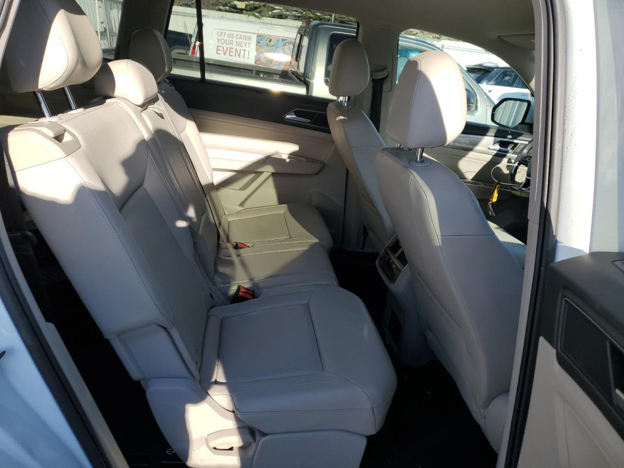 2018 Volkswagen Atlas - Image 11