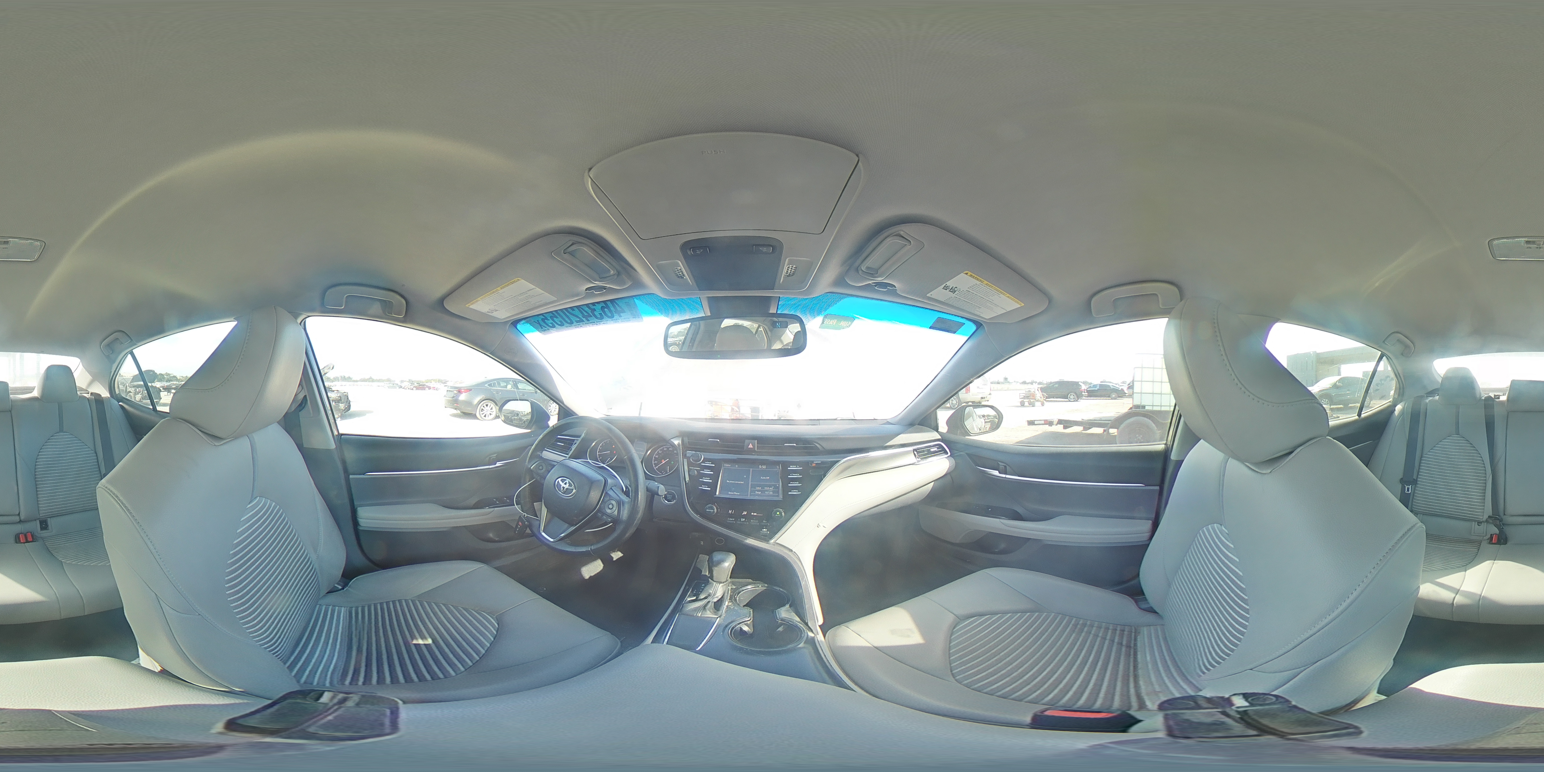 2018 Toyota Camry - Image 14