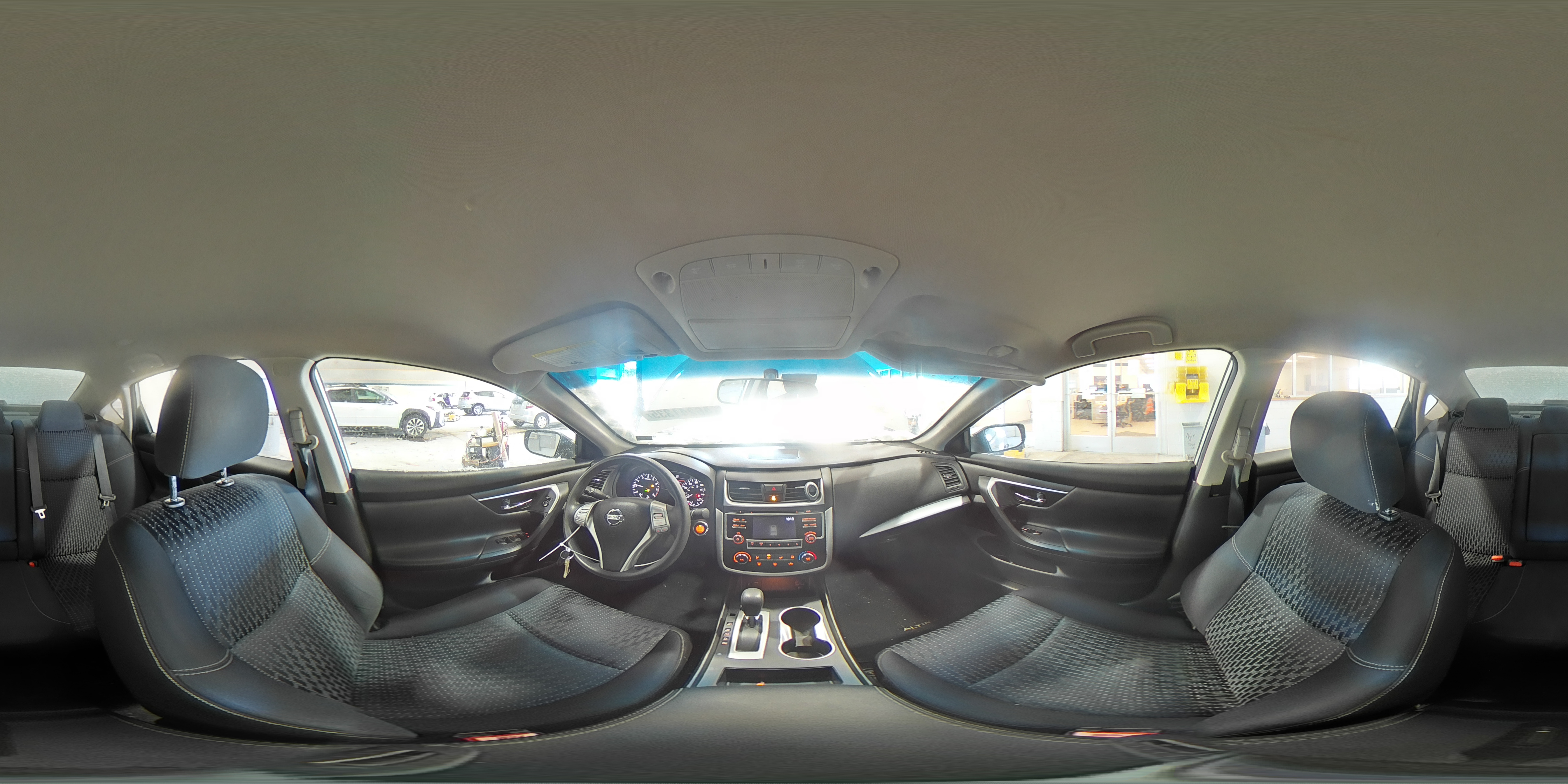 2016 Nissan Altima - Image 13